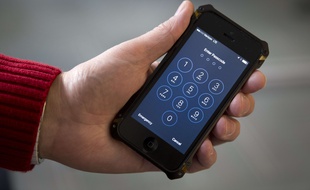 Illustration: un iPhone protégé par un code PIN.