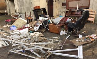 Les dégâts sont énormes à Villegailhenc, dans l'Aude, à la suite des inondations.