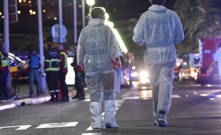 On en sait plus sur l'identité de l'auteur de l'attentat de Nice jeudi soir sur la promenade des Anglais.
