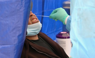 Le dépistage précoce reste un élément déterminant pour éviter une deuxième vague de coronavirus.