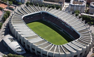 Le Paris SG, propriété de l'ambitieux Qatar Sports Investments (QSI) jouera-t-il toujours dans quelques années au Parc des Princes et quelle forme aura celui-ci ? Tour d'horizon des différentes possibilités autour d'un dossier politique sur fond d'Euro-2016 en France