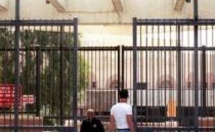 Les Etats-Unis ont désormais la conviction que l'attentat à l'explosif qui a fait deux morts mardi à Sanaa, au Yémen, visait bien leur ambassade, a indiqué le département d'Etat.