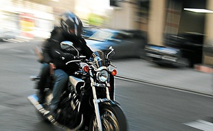Nice, le 050213 - Illustration motards moto sÈcuritÈ routiËre accidents