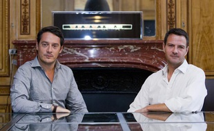 Jérôme Kerviel (d.) et son avocat Me Koubbi, le 9 septembre 2013 à Paris.