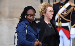 Avant les obsèques de Jacques Chirac en septembre, Muriel Pénicaud (à droite) et Sibeth Ndiaye. (archives)