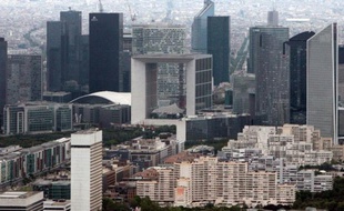 Les dirigeants des sociétés cotées hors CAC 40 ont touché en 2011 des rémunérations environ cinq fois moins élevées que leurs homologues du CAC 40, selon une étude publiée par l'observatoire financier de l'association ATH.
