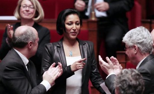 Le Conseil constitutionnel a annulé vendredi l'élection de deux députées PS, dont celle de Corinne Narassiguin, très impliquée dans la loi autorisant le mariage homosexuel, une annulation qui entraîne une inéligibilité d'un an jugée "sévère" dans le camp socialiste.