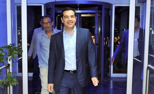 Alexis Tsipras à son arrivée à la chaîne de télévision ERT, à Athènes, en Grèce, le 29 juin 2015.