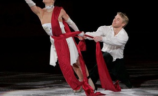 Le couple français de danse sur glace, Isabelle Delobel et Olivier Scheonfelder, lors d'un entraînement sur la patinoire de Vancouver, aux Jeux olympiques, le 17 février 2010.