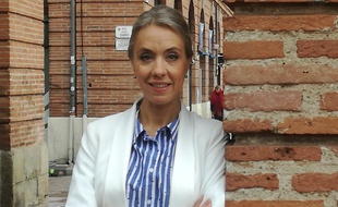 Nadia Pellefigue (PS, PCF, PRG) est candidate aux municipales 2020 à Toulouse.