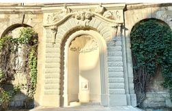 Découverte de la fontaine de l’Hôtel des douanes rénovée à Bordeaux