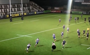 Capture d'écran d'un streaker-plaqueur en Angleterre, le 3 octobre 2014