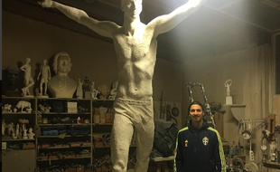 Zlatan Ibrahimovic et sa statue