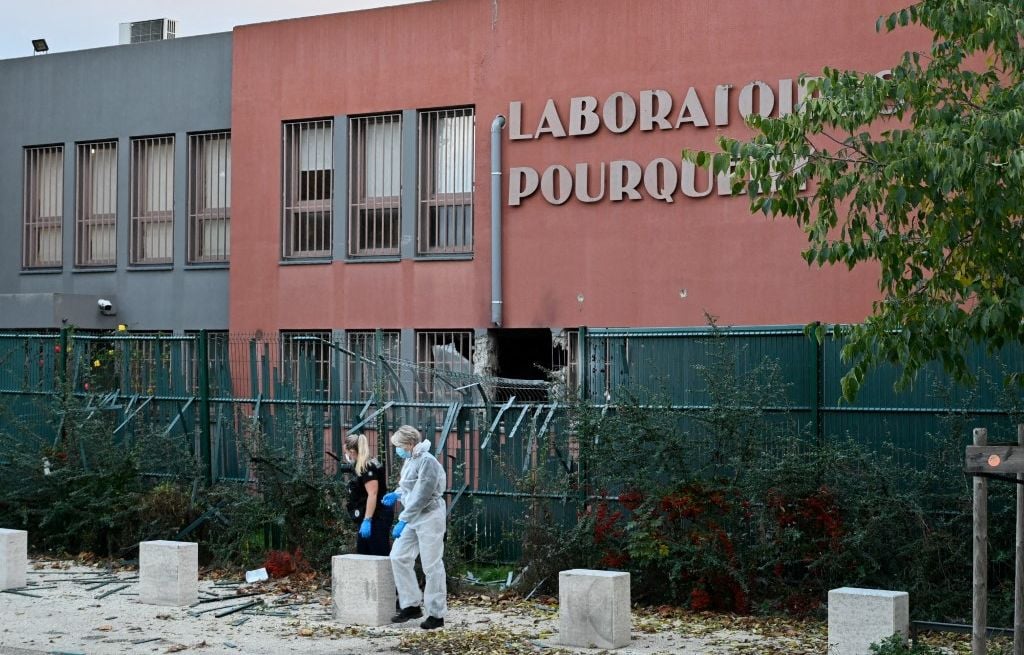 Lyon : Explosions, armes de guerre, course-poursuite... Le point sur le braquage hollywoodien d'une raffinerie d'or