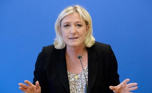 La présidente du Front National, Marine Le Pen, le 25 mars 2014 à Nanterre près de Paris