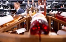 Pourquoi la filière du vin aura du mal à remplacer le marché américain ?