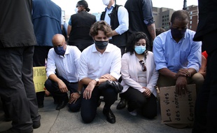 Justin Trudeau, le premier ministre du Canada, lors d'une manifestation anti-raciste.