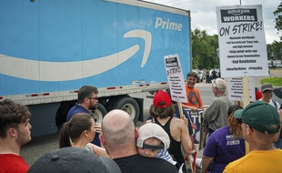 Bloquage de salariés d'Amazon dans le Minnesota, le 15 juillet 2019.