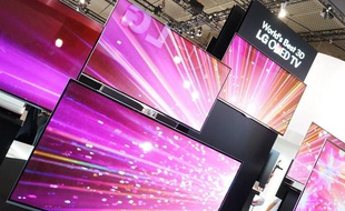 Les constructeurs de TV comme LG se lancent dans une nouvelle course à l'innovation.