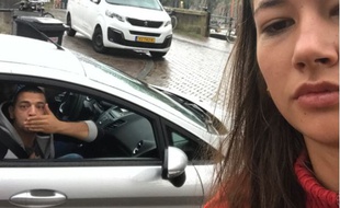 Noa Jansma, une étudiante néerlandaise, a pris des selfies avec tous les hommes qui l'ont harcelée dans la rue.