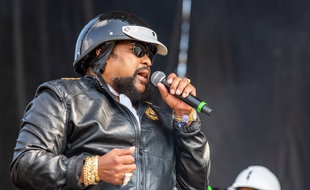 Victor Willis des « Village People » lors du Riot Fest Music Festival à Chicago le 15 septembre 2019.