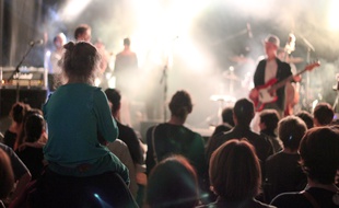 Concert de Leila and the Koalas en 2013 à l'Etage, à Rennes.