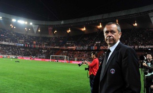 Le président du PSG, Robin Leproux, au Parc des Princes, le 20 septembre 2009, avant un match de L1 face à Lyon.