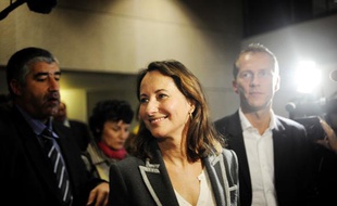 Ségolène Royal arrive, le 14 novembre 2009 à Dijon, pour participer aux 1ères rencontres du rassemblement «social, écologique et démocrate» organisé par Vincent Peillon.