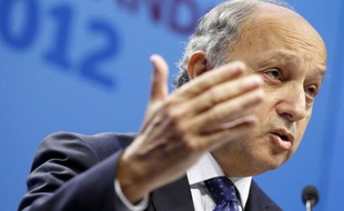 Laurent Fabius, ancien Premier ministre socialiste, interrogé jeudi par Europe 1 sur le sommet social de la veille à l'Elysée, en a jugé la méthode "pas bonne" et les "résultats décevants".