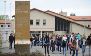 Le 4 avril 2012, lycée la Herdre à Basse-Goulaine