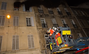 Le feu a ravagé l'appartement du troisième étage à Marseille