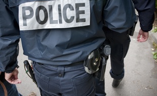 Le policier a tiré à trois reprises pour stopper le véhicule. (illustration)