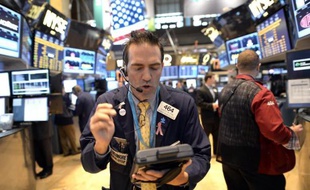 La Bourse électronique américaine Nasdaq a suspendu jeudi à la mi-séance le courtage de toutes les actions et options sur actions en raison d'un problème technique.
