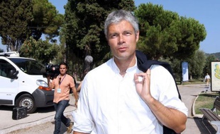 Le député UMP Laurent Wauquiez, interrogé lundi sur les prix des carburants, a proposé l'instauration d'"un chèque essence", sur le modèle des tickets restaurant, dispositif qui permettrait à l'employeur d'assumer une partie du coût du déplacement domicile-travail du salarié.
