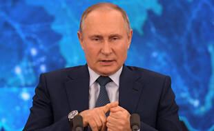 Vladimir Poutine lors de sa conférence de presse annuelle le 17 décembre 2020.