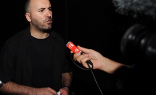 Le journaliste Jean-Paul Ney à Abidjan, le 6 mai 2009.