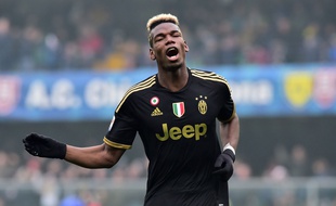 Paul Pogba fête un but contre le Chievo Verone le 31 janvier 2016.