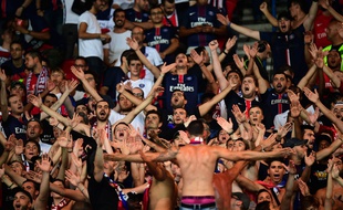 Les supporters du PSG lors du match contre Arsenal le 13 septembre 2016.
