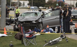 Une voiture a foncé dans la foule, dans l'Oklahoma, le 24 octobre 2015.