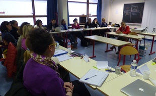 Cahterine Tourette-Turgis assure une partie des cours de sa formation unique à l'université des patients.