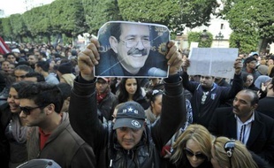 Un homme soupçonné d'avoir tué l'opposant tunisien Chokri Belaïd et son complice présumé ont été arrêtés lundi, a appris l'AFP auprès deux sources policières qui ont décrit les deux hommes comme appartenant à la mouvance salafiste.