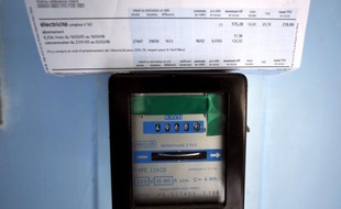 Le budget moyen dévolu par les Français à l'électricité et au chauffage a bondi de 32% en 10 ans, passant de 115 euros par mois en 2000 à 150 euros en 2010, selon une enquête du magazine 60 millions de consommateurs de l'Institut national de la consommation (INC).