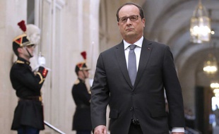 François Hollande à Versailles le 16 novembre 2015.