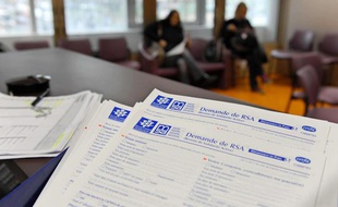 Un formulaire de demande de RSA.