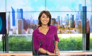Amandine Bégot en 2014 sur le plateau d'iTélé.