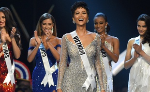 Miss Vietnam 2017, H'Hen Niê au concours Miss Univers le 17 décembre 2018.