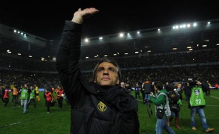 Régis Brouard, l'entraîneur de Quevilly, le 11 avril 2012, au stade D'Ornano de Caen.