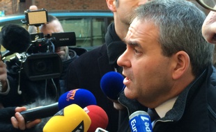 Xavier Bertrand à son arrivée en préfecture de Lille, le 7 décembre