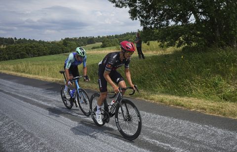 EN DIRECT. Tour de France 2025 - 15e étape : Là voilà, cette opportunité en or pour nos baroudeurs français… Suivez l’étape avec nous dès 14h45…