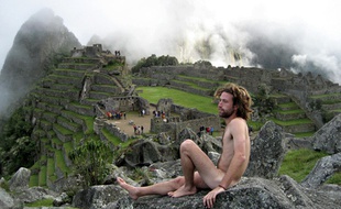 Les streakers s'ebhibent volontiers sur Internet.
